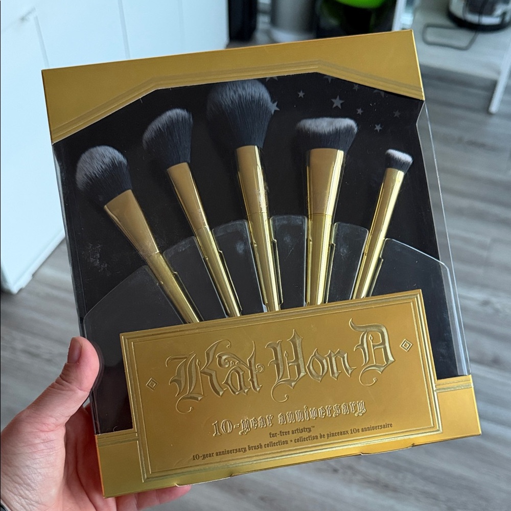 Kat Von D 10 year anniversary brush set
